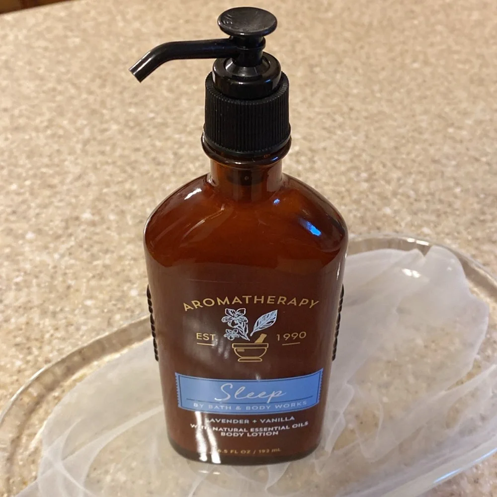 Bath & Body Works LAVENDER VANILLA SLEEP Aromatherapy Body Lotion NWT